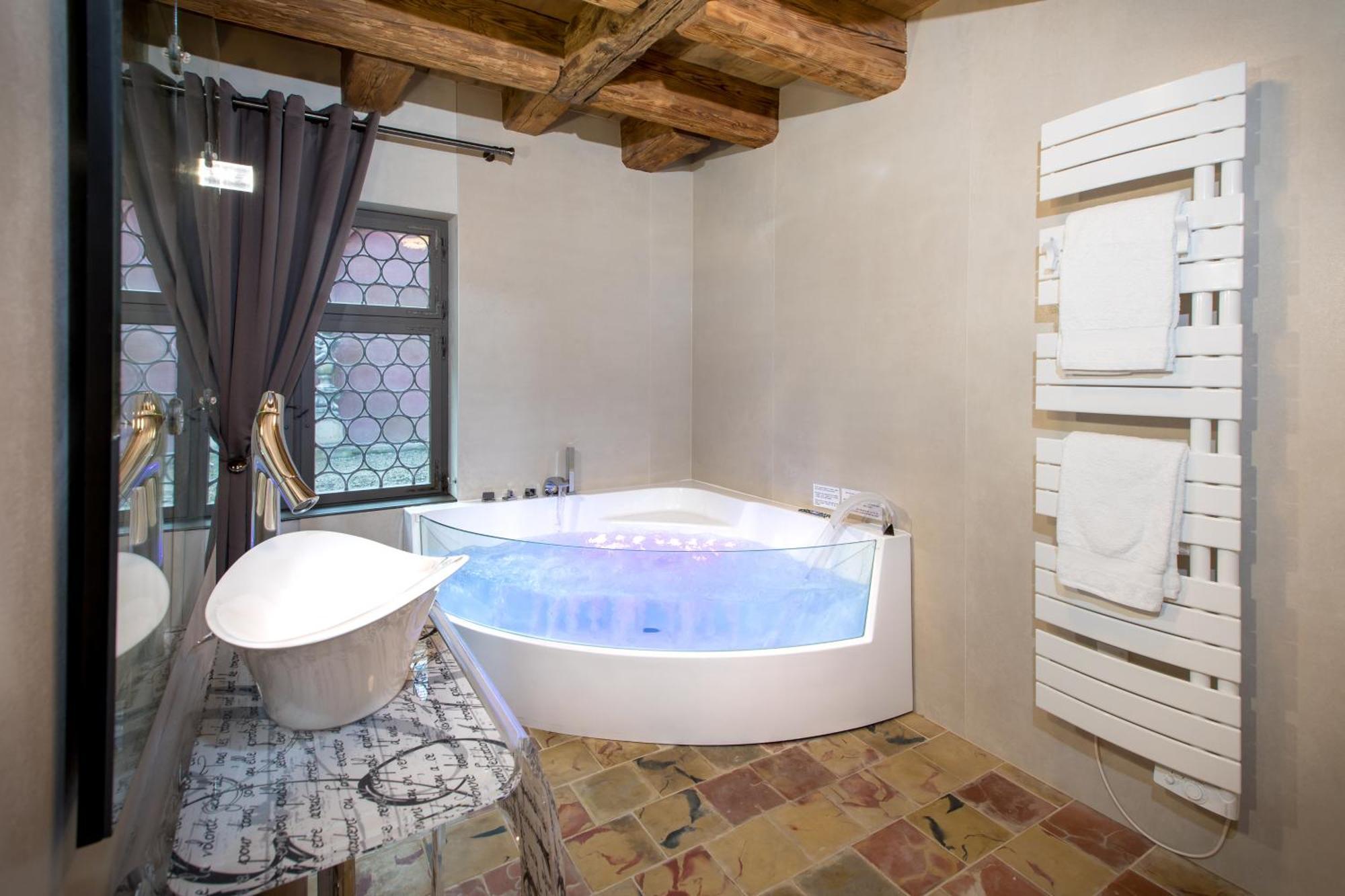 Le 1615 - Luxe Et Spa Кольмар Екстер'єр фото